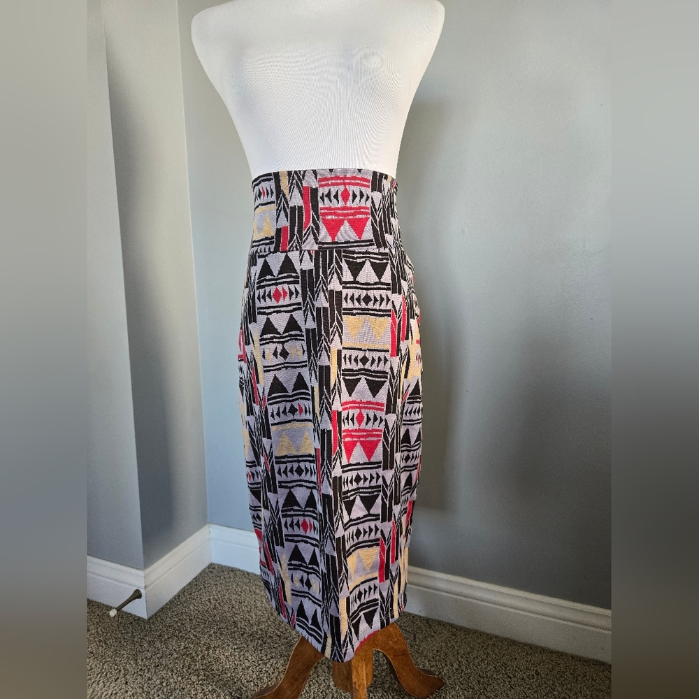 NWOT Lularoe Geometric Patterned Skirt - Black, Red, Cream Large